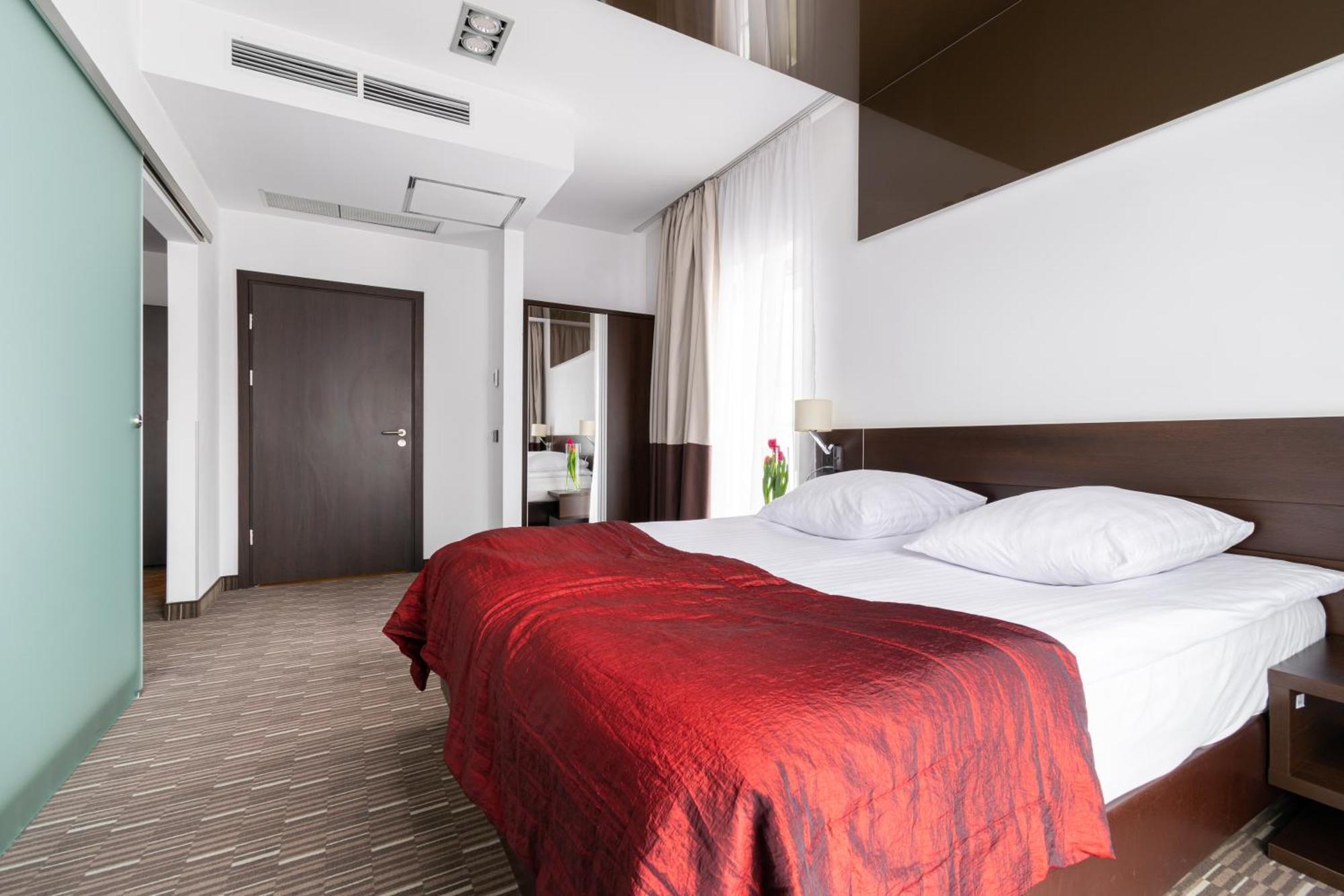 Hotel Diament Zabrze - Gliwice Exterior foto